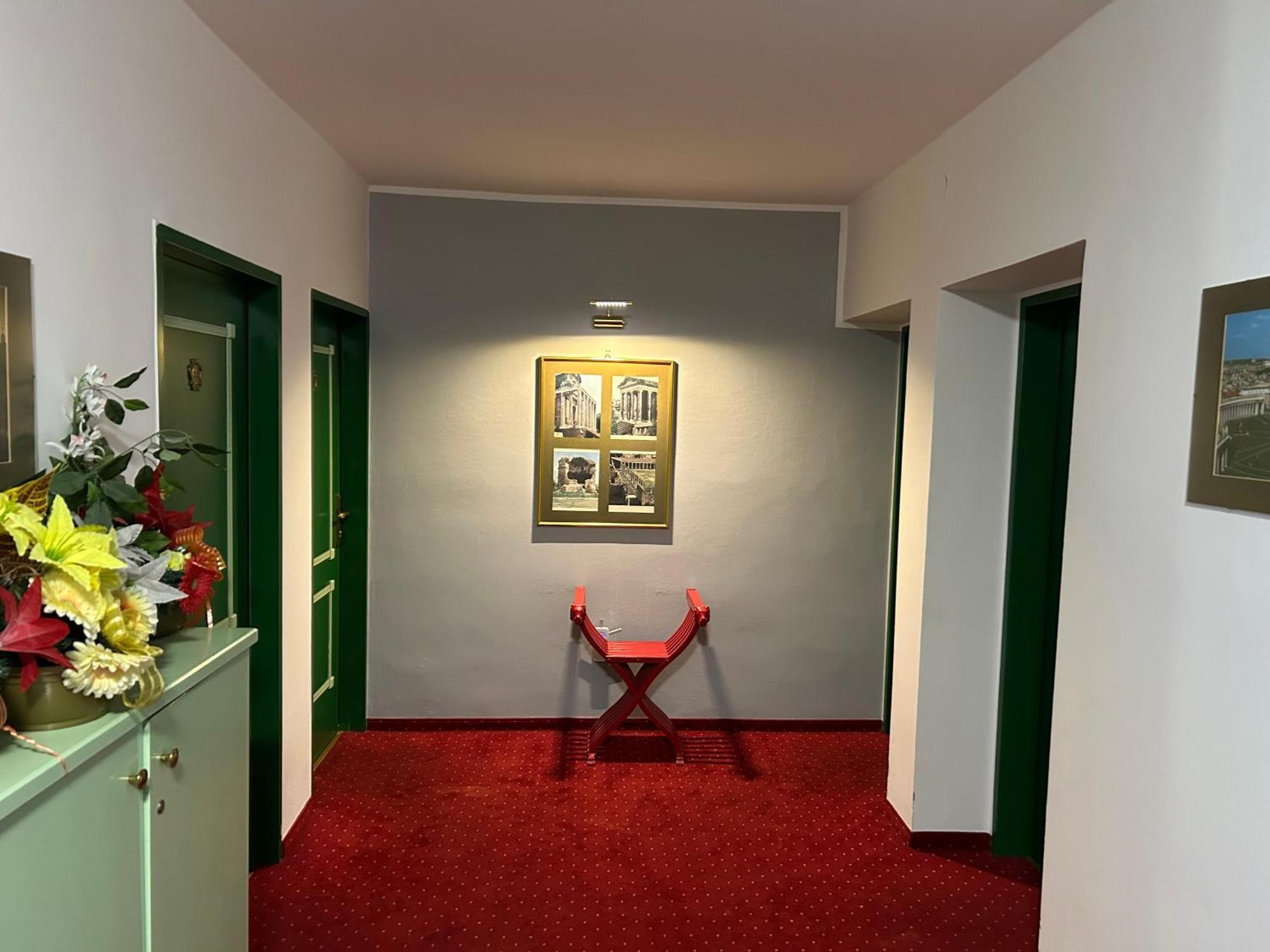 "Am Limes" Hotel Enns Exterior photo
